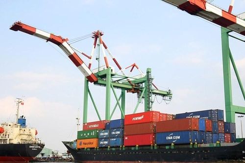 Xuất nhập khẩu hàng hóa tăng nhẹ trong tháng 9