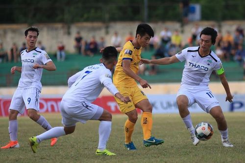 Kịch bản nào giúp Văn Toàn, Tuấn Anh đua vô địch V-League?