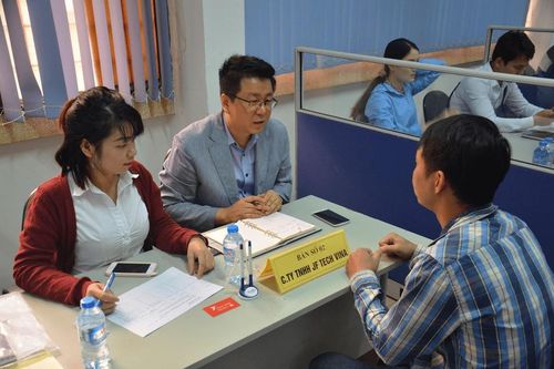 Nhiều cơ hội việc làm dành riêng cho lao động trở về từ Hàn Quốc và Nhật Bản