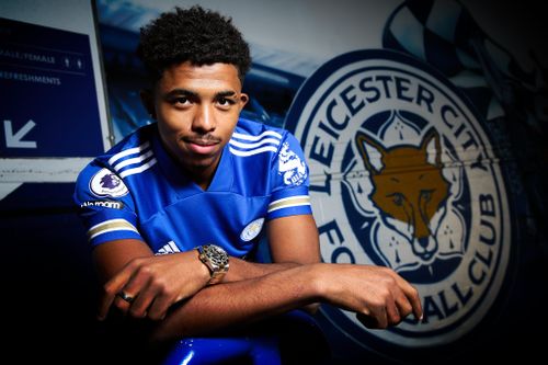 Leicester chiêu mộ hậu vệ đắt giá nhất lịch sử CLB