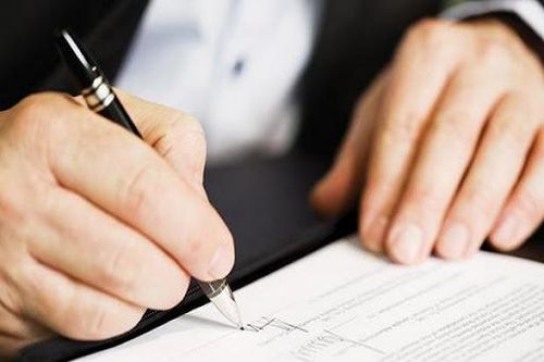 Đang xin cấp chứng chỉ năng lực, có được ký hợp đồng thi công?