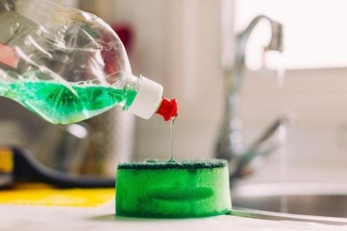 8 thói quen làm sạch tưởng đúng hóa ra tai hại bạn nên ngừng ngay