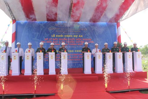 Khởi công dự án 'Xử lý đất nhiễm chất độc Dioxin' tại sân bay A So