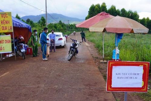 Học sinh 1 làng tạm thời nghỉ học để phòng dịch bạch hầu