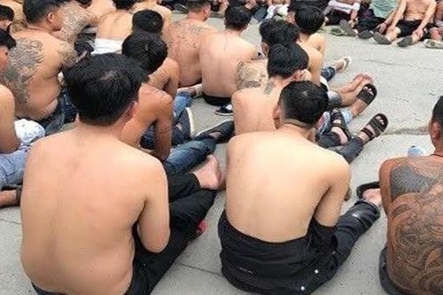 Tạm giữ hình sự 44 đối tương trong vụ 2 băng giang hồ dàn trận hỗn chiến
