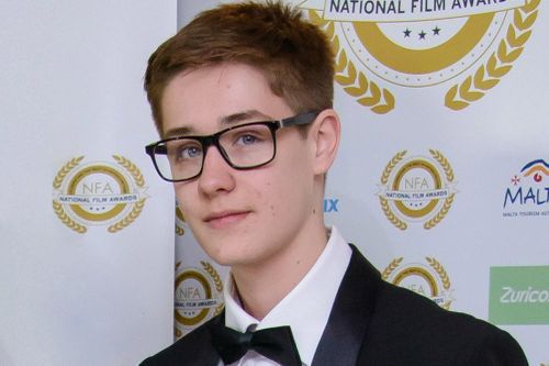 Nam diễn viên Anh – con trai tài tử Nicholas Lyndhurst qua đời ở tuổi 19