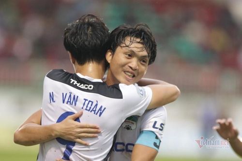 Vòng 13 V-League: HAGL thắng đậm, Hà Tĩnh đua vô địch