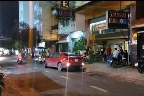 Bắt nhóm thanh niên nổ súng hỗn chiến tại quán karaoke Dubai