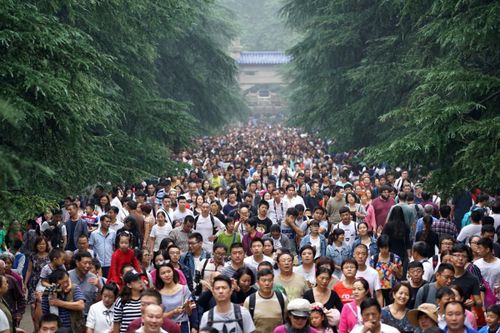 Người dân Trung Quốc nô nức đi nghỉ dịp Tuần lễ Vàng