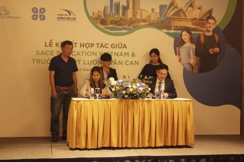 Lần đầu tiên đưa chương trình giáo dục phổ thông Australia về Việt Nam