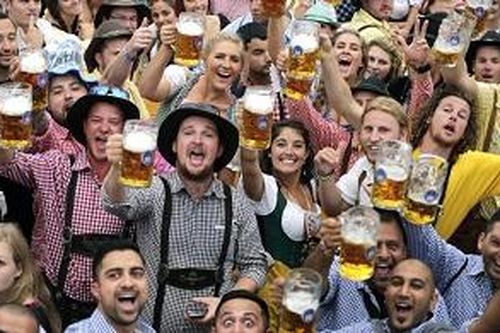 Giữa lòng thủ đô Hà Nội sắp diễn ra Kulturfest - 'Oktoberfest thu nhỏ'