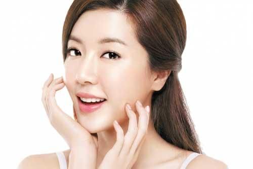Cách 'thổi bay' mụn ẩn li ti trên da vô cùng đơn giản