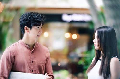 May mắn được vợ giám đốc xin việc cho với mức lương khá cao, thế mà giờ lại được đích thân sếp tặng 50 triệu khiến tôi choáng váng