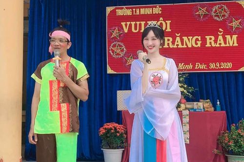 Xuất hiện với vai 'Chị Hằng' trong đêm rằm Trung thu, cô giáo trẻ khiến dân mạng xao xuyến vì quá xinh đẹp