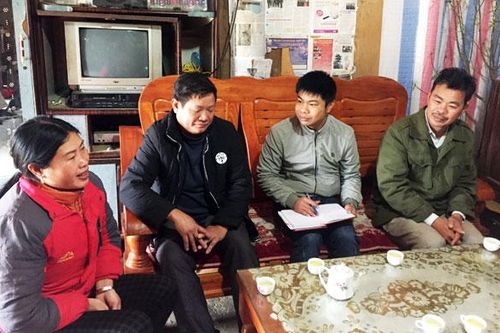 Bài 1: Đau xót nhưng kiên quyết 'chặt cành sâu'
