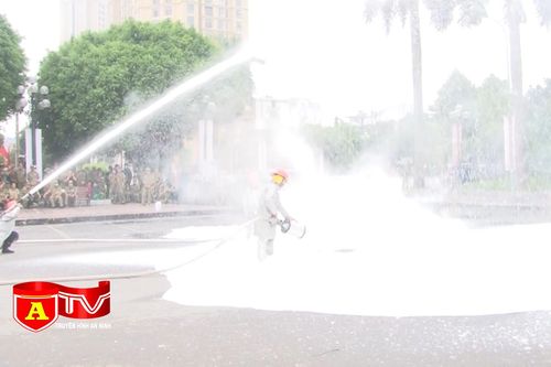 Sôi nổi ngày hội toàn dân PCCC quận Tây Hồ