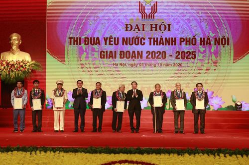 Hà Nội vinh danh 10 Công dân Thủ đô ưu tú 2020