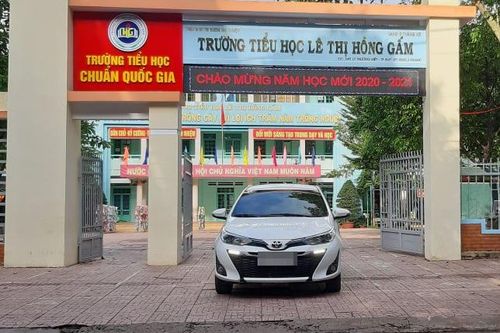 Phụ huynh tố trường lạm thu đầu năm học