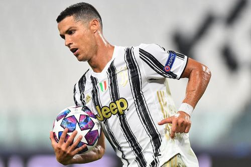 'Mọi người sẽ còn nói về Ronaldo trong 300 năm nữa'
