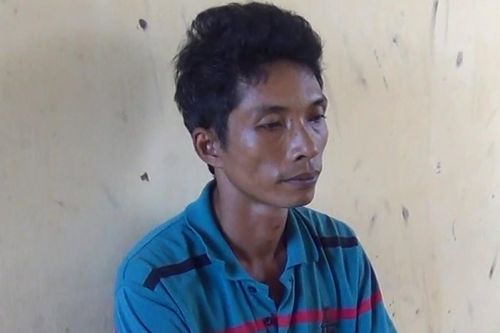 Người phụ nữ bị trùm mền, cướp vàng
