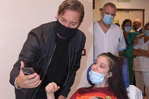 Lời thì thầm kỳ diệu của Totti