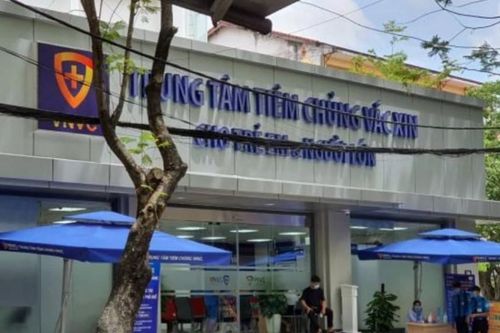 Vụ 2 trẻ nhập viện sau tiêm vaccine: chẩn đoán sốt phát ban và virus