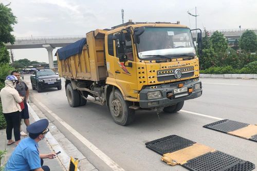 15 trạm cân có chặn được xe quá tải ở Hà Nội?