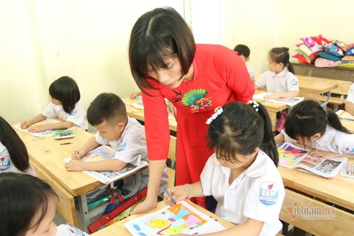 Chương trình SGK lớp 1 mới: Nặng là do chưa biết cách dạy?