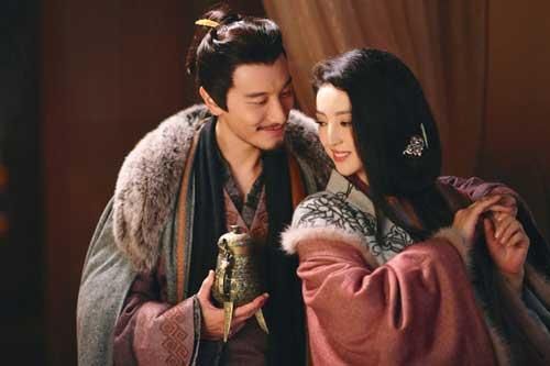 Chuyện về nữ nhân xuất thân hèn kém, may mắn trở thành Hoàng hậu nhưng tâm địa hiểm độc cay nghiệt, sau cùng bị cung nữ giết chết
