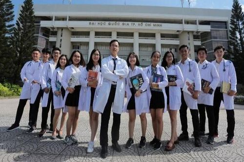 Học phí ngành Y dược cao nhất tại Đại học nào ở TP HCM?