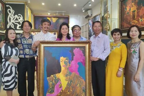 Triển lãm tranh Lê Đại Chúc mở màn cho không gian nghệ thuật Peony & Iris