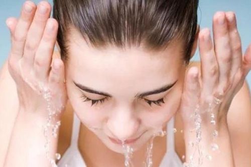 Chín điều không được bỏ qua nếu muốn trị mụn thành công