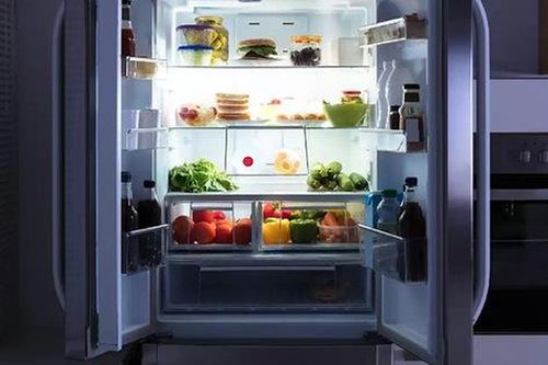Ngoài việc bảo quản thực phẩm, tủ lạnh còn có 12 tác dụng bất ngờ mà có nằm mơ bạn cũng không nghĩ đến