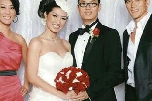 15 năm sau scandal bị tung ảnh nóng, ca sĩ Nguyễn Hồng Nhung gửi con trai tự kỷ cho chồng cũ để về Việt Nam, tiết lộ điều đau đớn về người chồng thứ 2