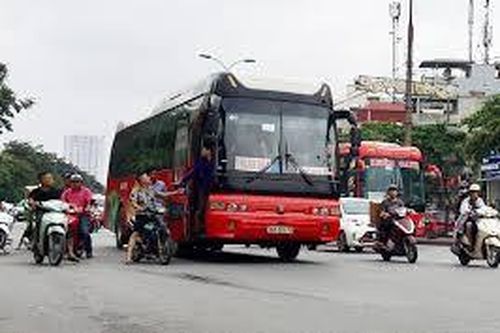 Làm rõ hành vi đánh người trên đường Giải Phóng của nhà xe Kết Đoàn