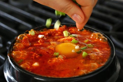 Cách làm canh kim chi cho ngày mát trời