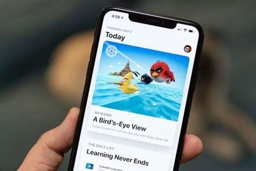App Store kiếm được bao nhiêu tiền cho Apple trong một quý?