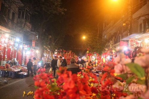 Phố gọi đêm vào phố