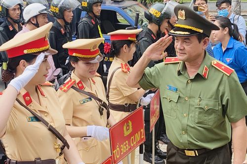 Vì sao 10 cán bộ công an bị đình chỉ công tác sau vụ bắt trường gà tại TPHCM?