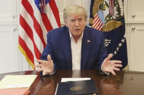 Ông Trump đăng video dài 4 phút từ bệnh viện, đập tan tin đồn 'nguy kịch'