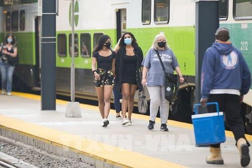 Ngân hàng trung ương Canada lo ngại về sức phục hồi của nền kinh tế