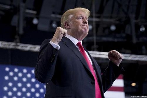 Tổng thống Trump không sợ Covid-19