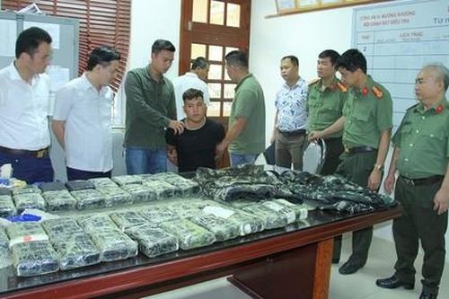 Hơn 9 tháng theo dấu đối tượng vận chuyển 250.000 viên ma túy