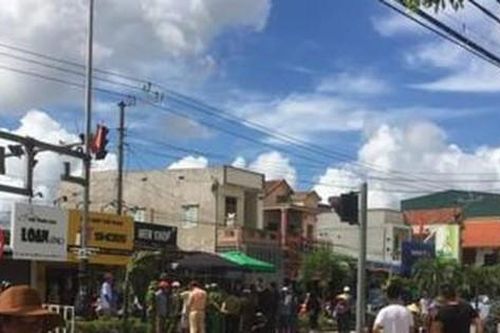 Cháu bé 8 tuổi tử vong thương tâm sau va chạm với xe đầu kéo