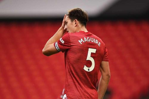 Hàng thủ M.U đã 'tấu hài' thế nào trong trận thua thảm Tottenham?