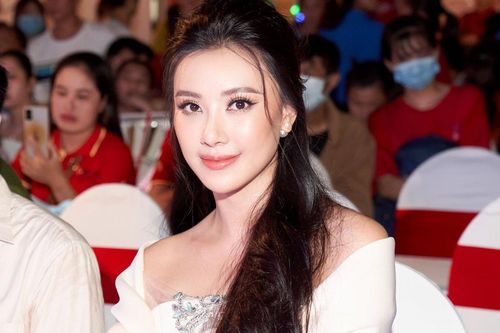 Phản hồi của Á hậu Kim Duyên khi bị nhận xét gương mặt khác lạ