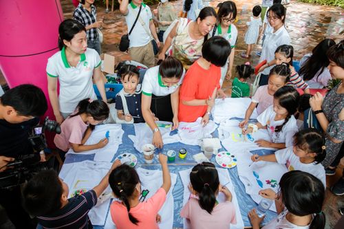 Ngày hội bảo vệ môi trường 'Tôi chọn hành tinh xanh'