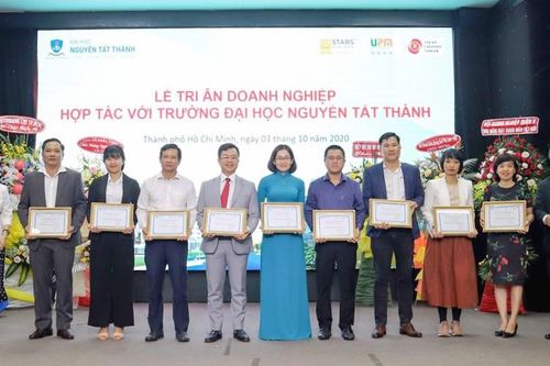 Kết nối quan hệ Nhà trường – Nhà doanh nghiệp – Nhà quản lý – Nhà khoa học