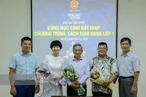 Giao lưu trực tuyến: 'Cùng học sinh bắt nhịp chương trình, sách giáo khoa lớp 1'