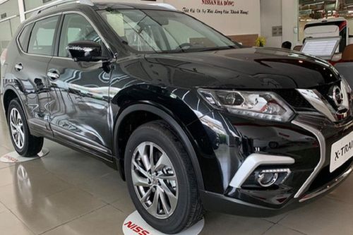Nissan X-Trail giảm giá gần 100 triệu đồng